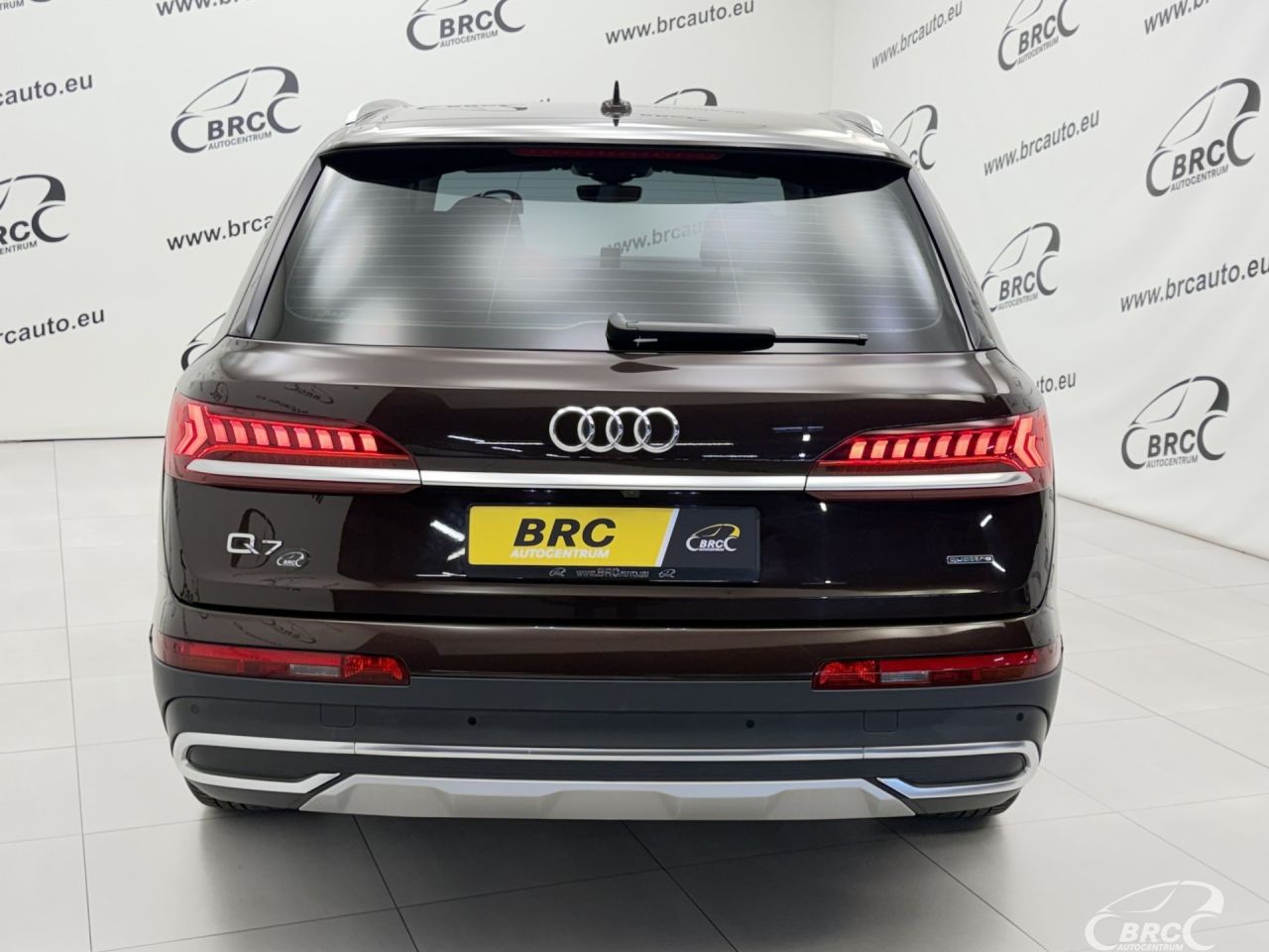 Audi Q7 | 54