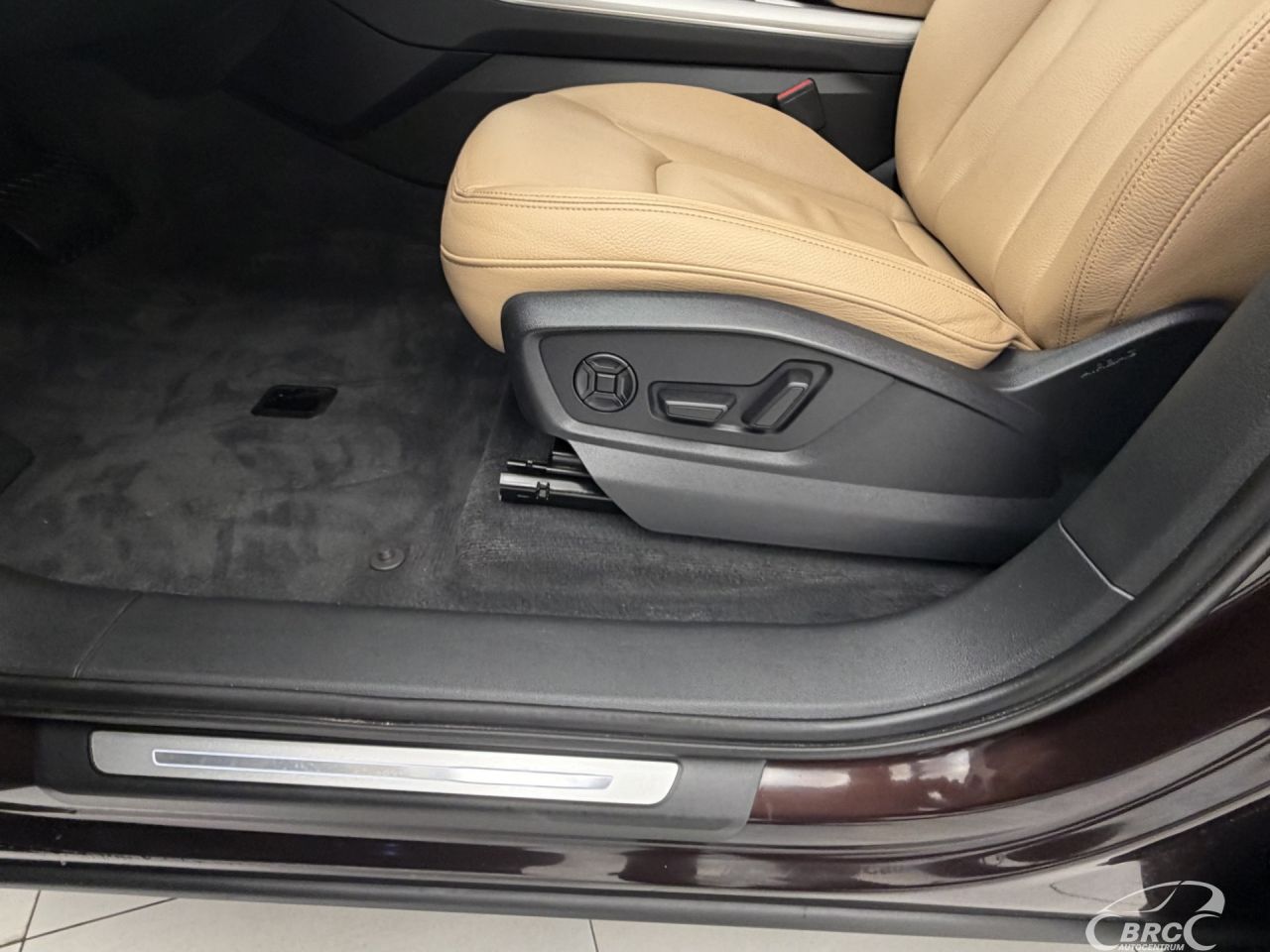 Audi Q7 | 22