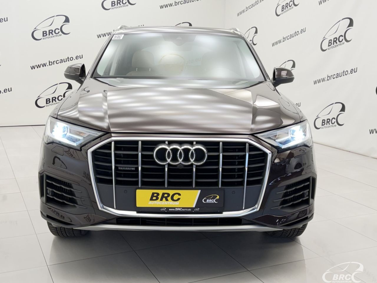 Audi Q7 | 53