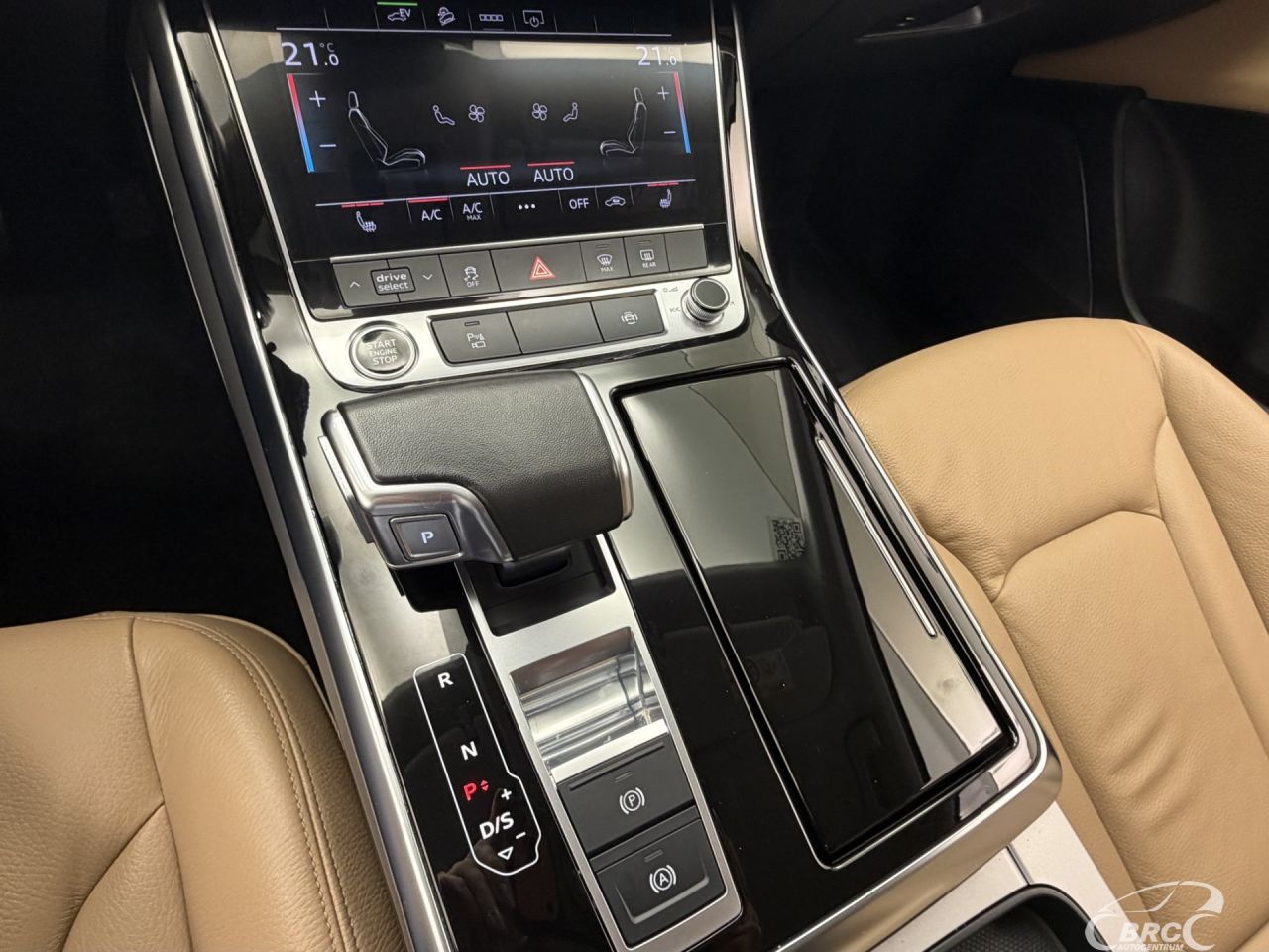 Audi Q7 | 25