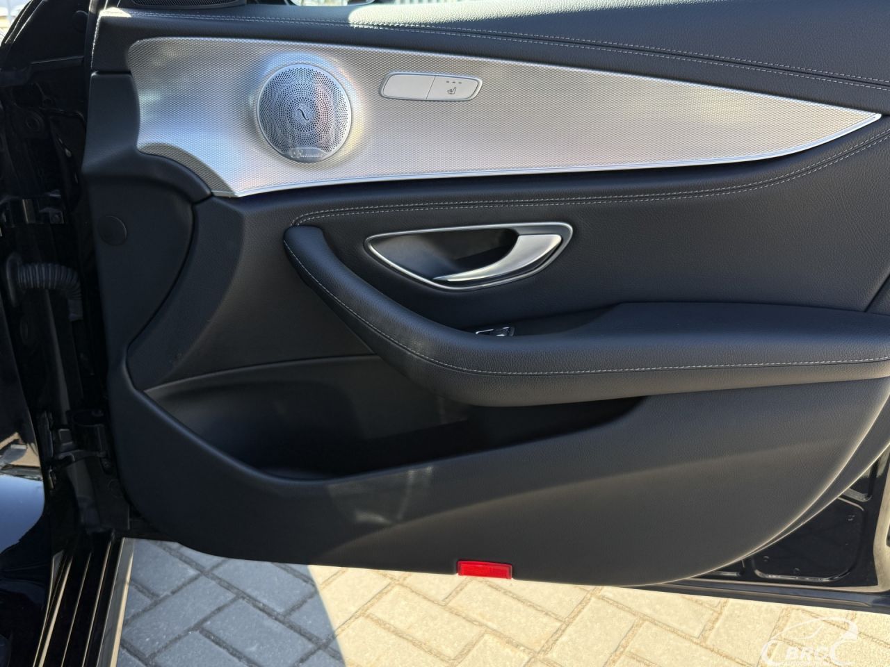 Mercedes-Benz E300 | 3