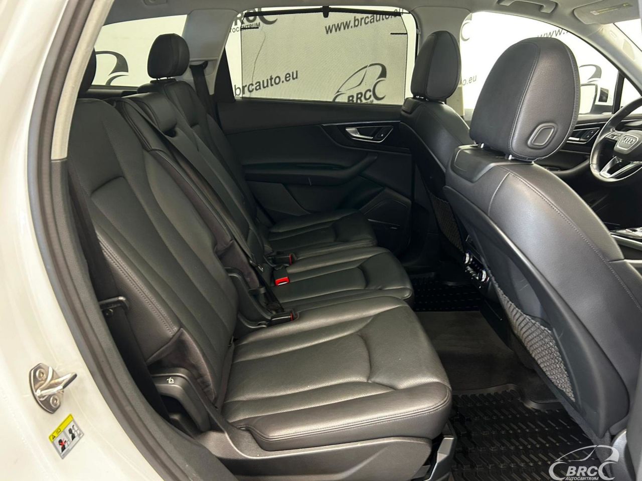 Audi Q7 | 8