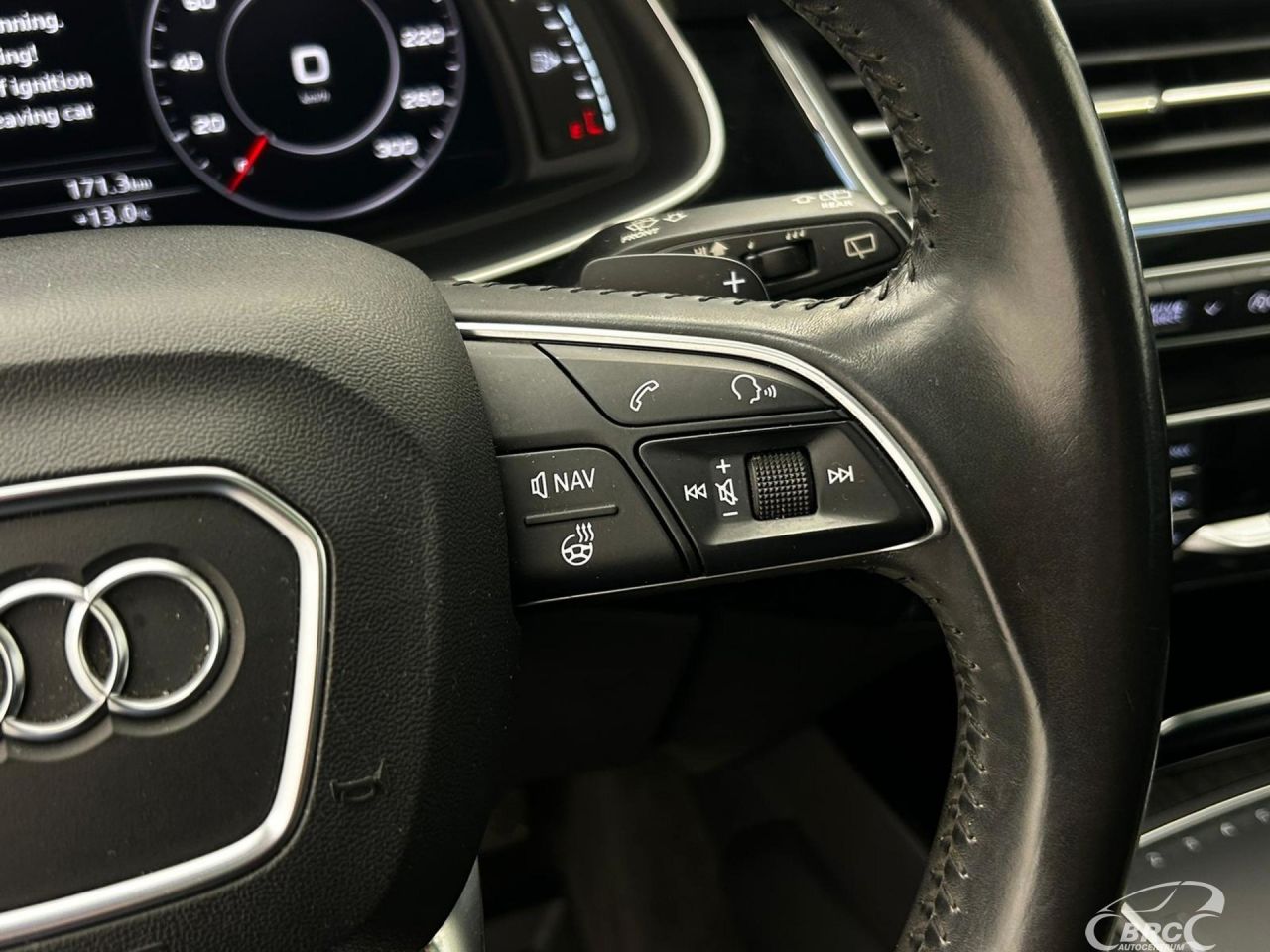 Audi Q7 | 15