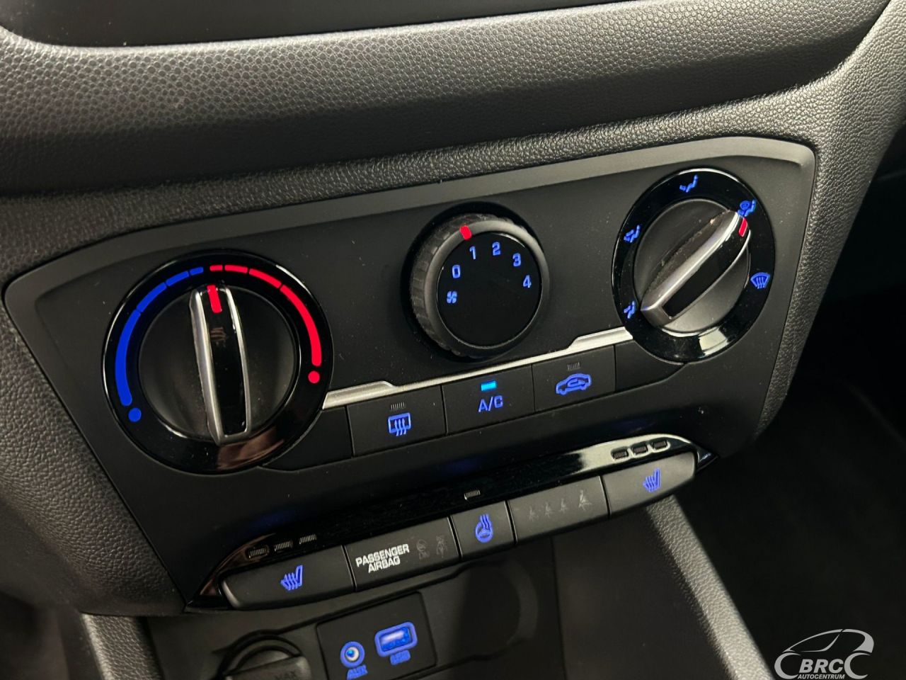 Hyundai i20 | 17