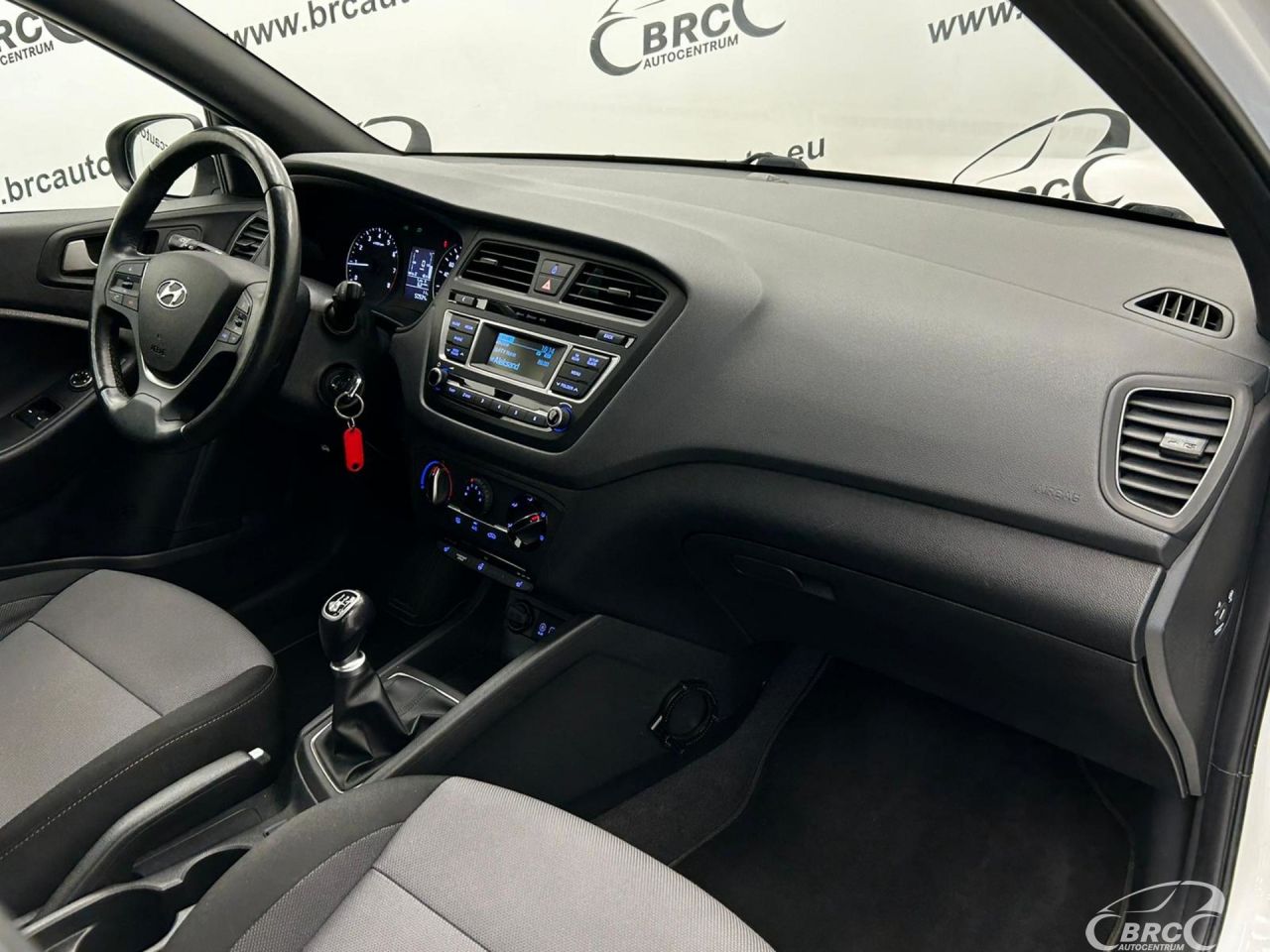 Hyundai i20 | 6