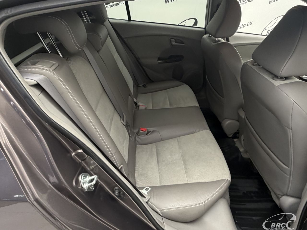 Honda Insight | 9