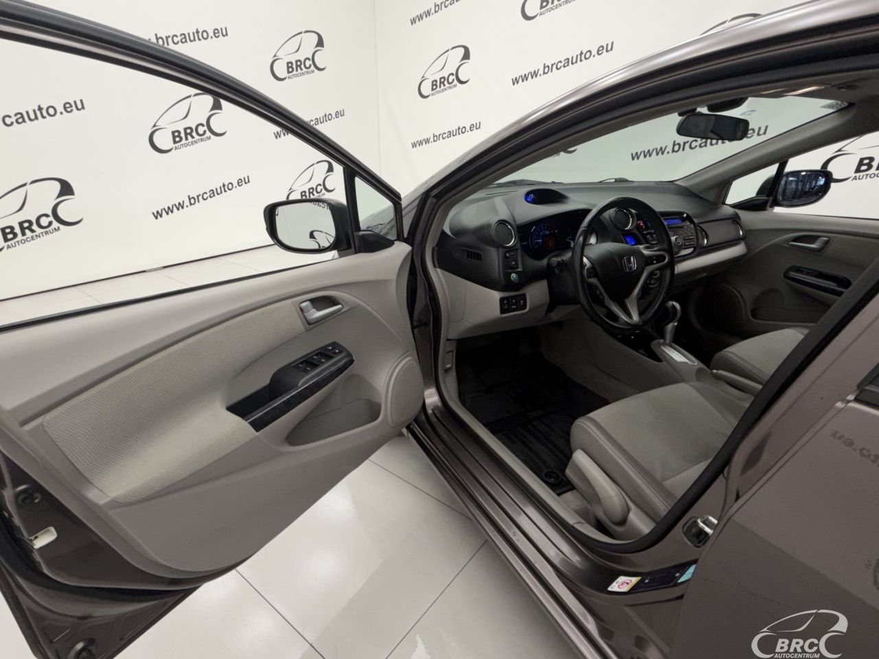 Honda Insight | 16