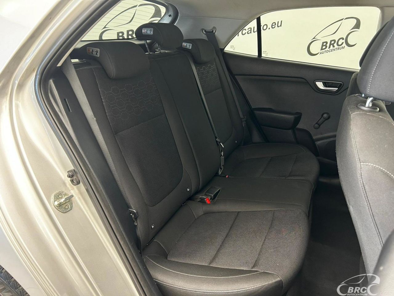Kia Rio | 16