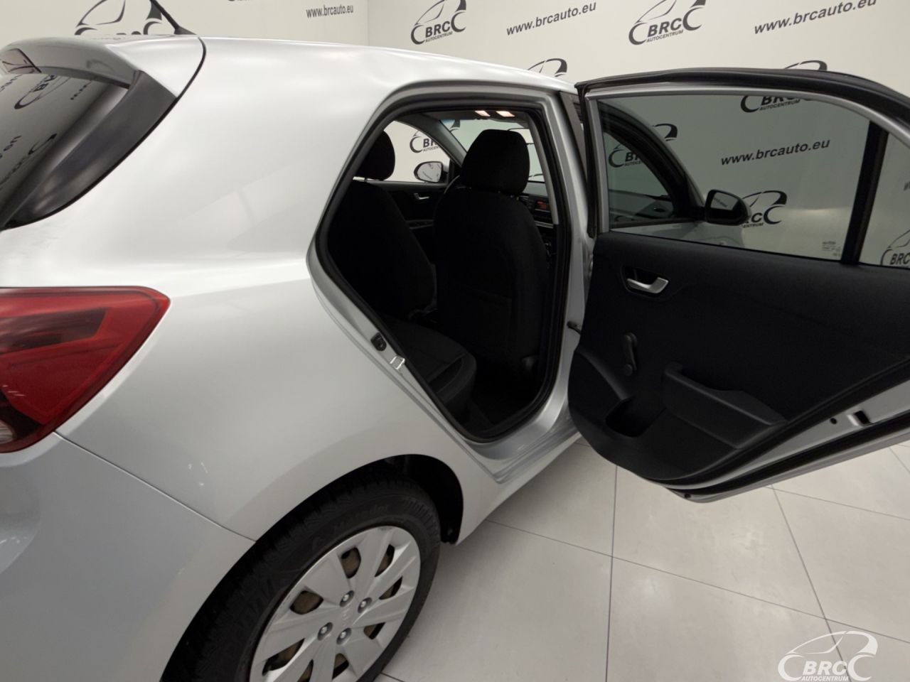 Kia Rio | 11