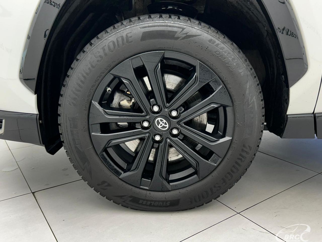 Toyota RAV4 | 28
