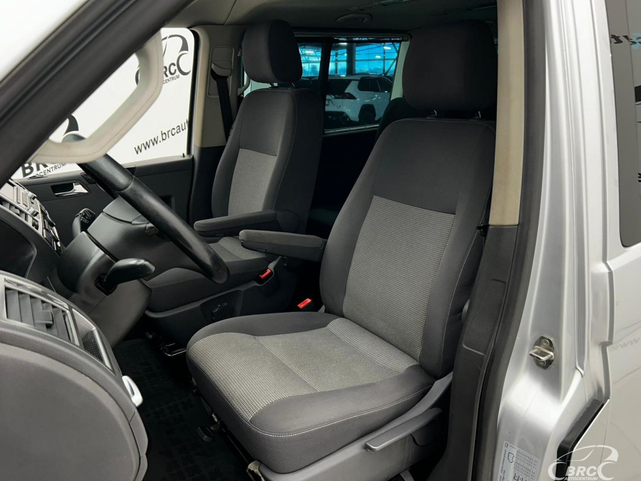 Volkswagen Caravelle | 4