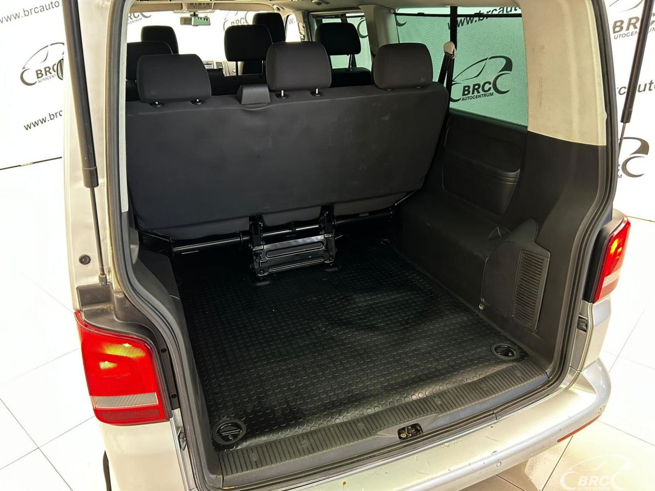 Volkswagen Caravelle | 24