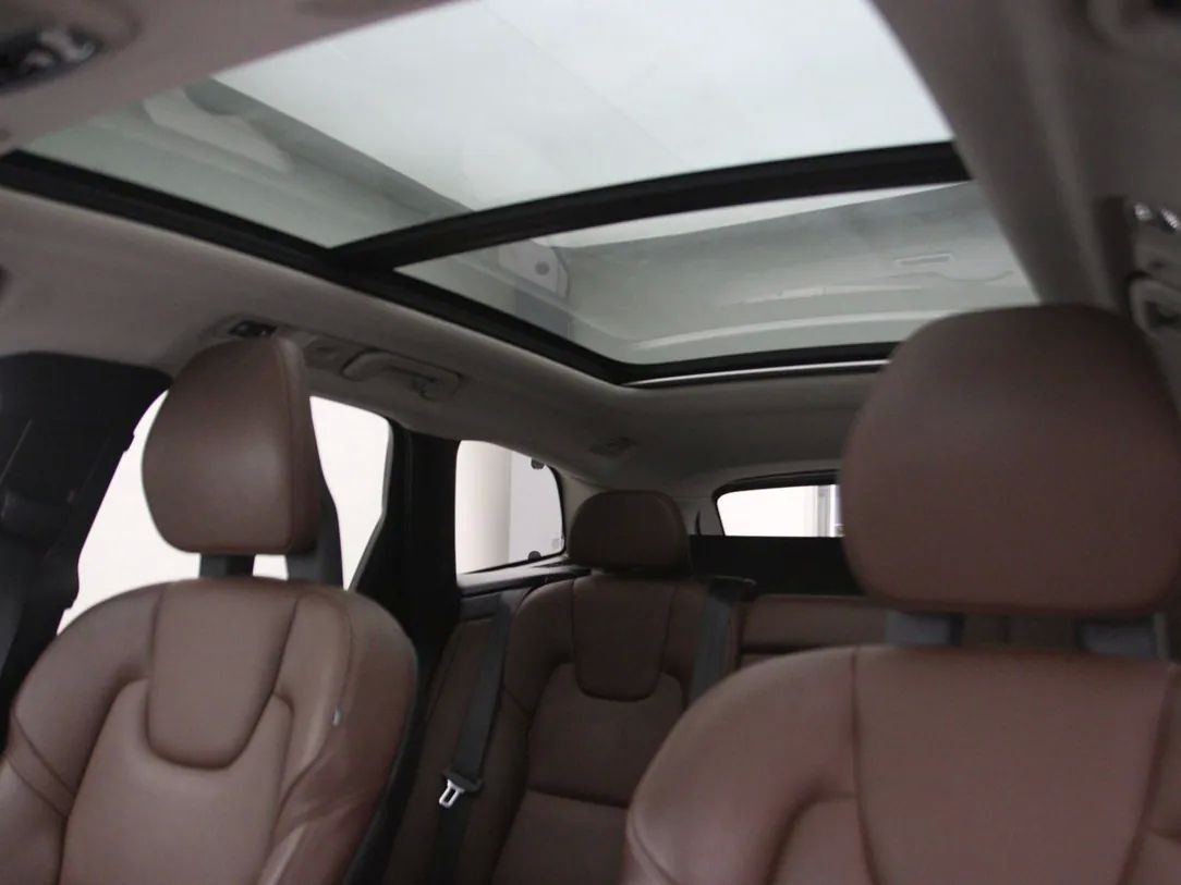 Volvo XC60 | 30