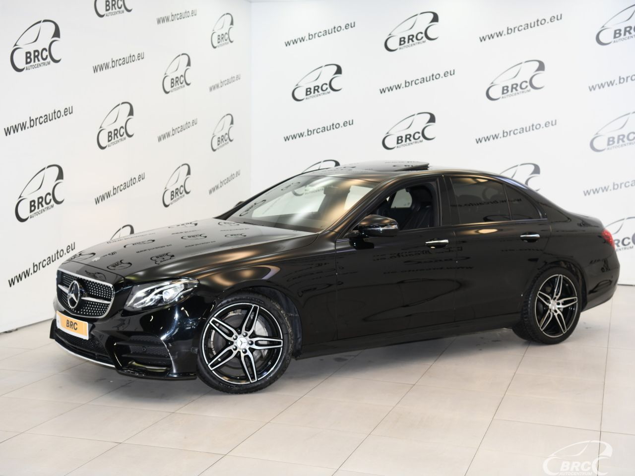 Mercedes-Benz E300 | 4