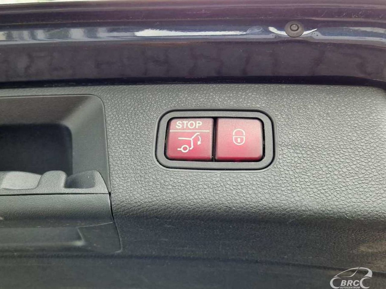 Mercedes-Benz GLK350 | 11