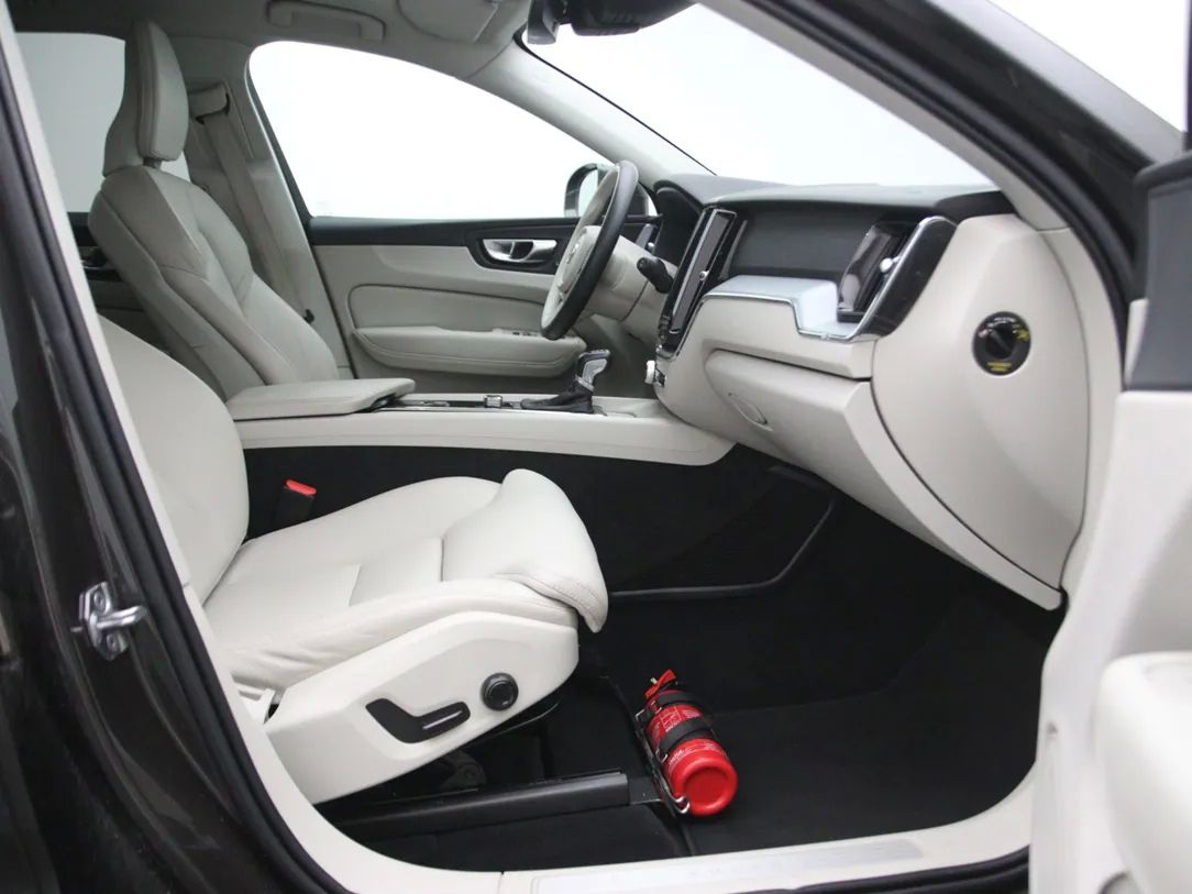 Volvo XC60 | 13