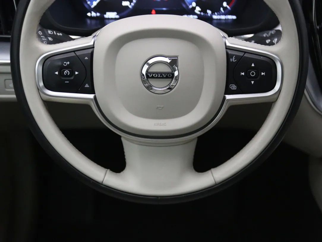 Volvo XC60 | 17