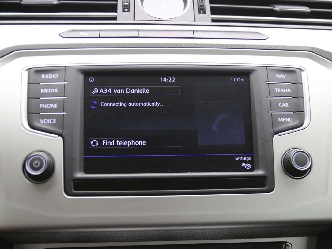 Volkswagen Passat | 22