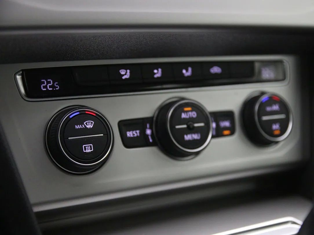 Volkswagen Passat | 19