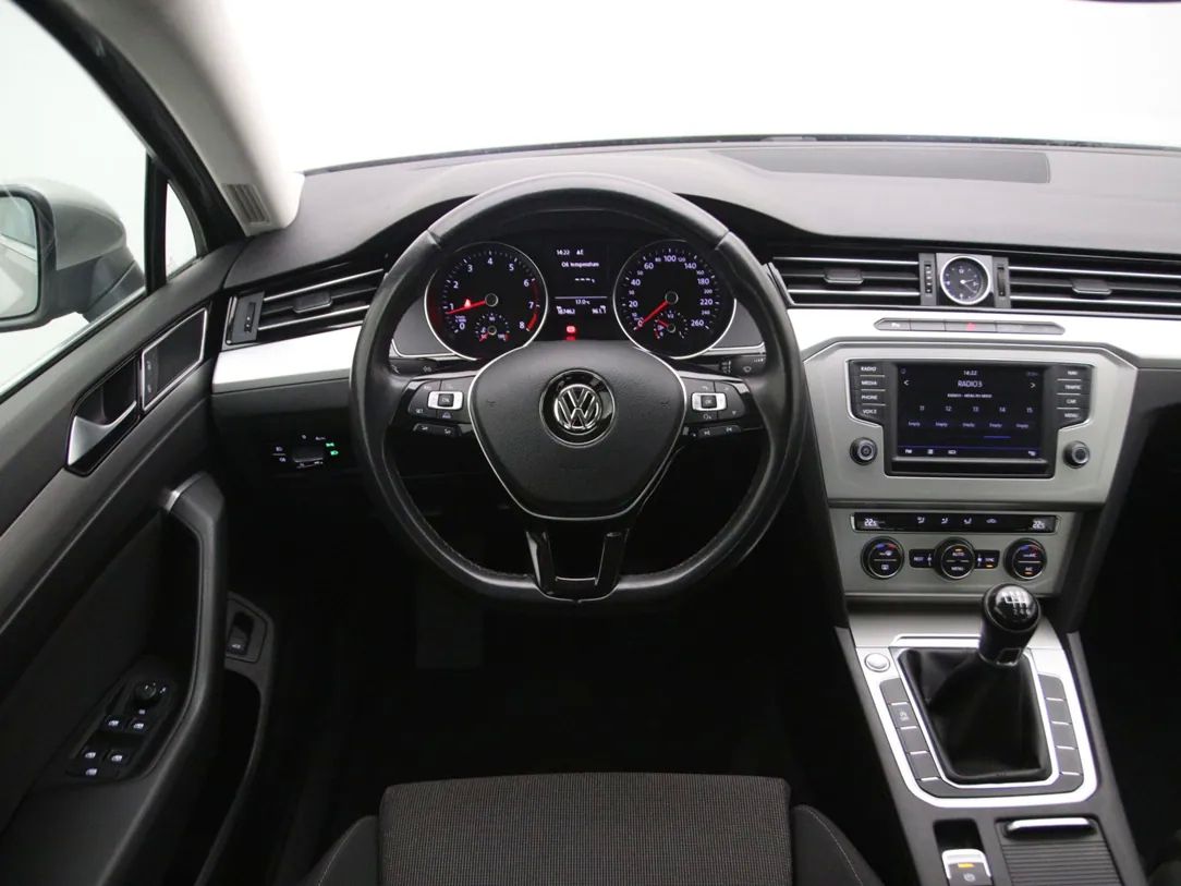 Volkswagen Passat | 16