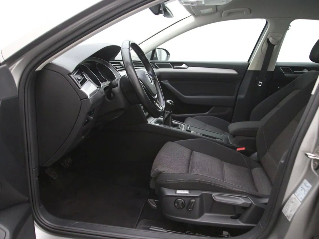 Volkswagen Passat | 3