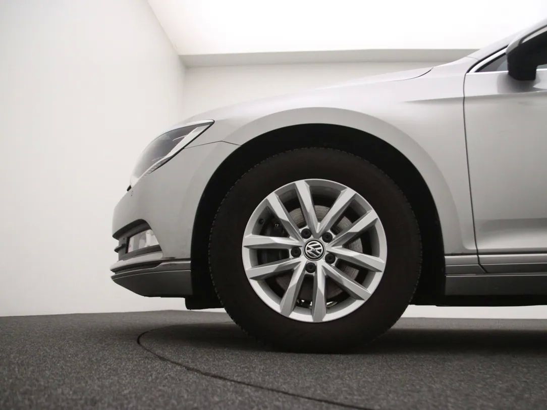 Volkswagen Passat | 27