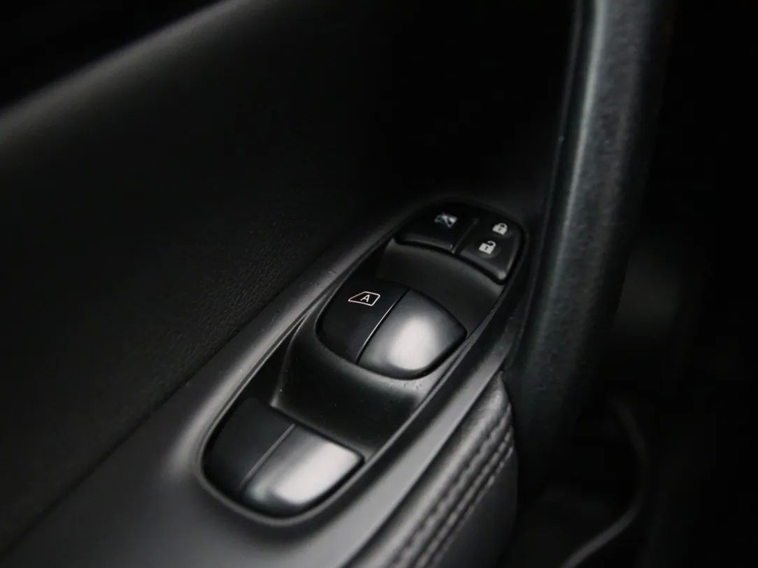 Nissan Qashqai | 25