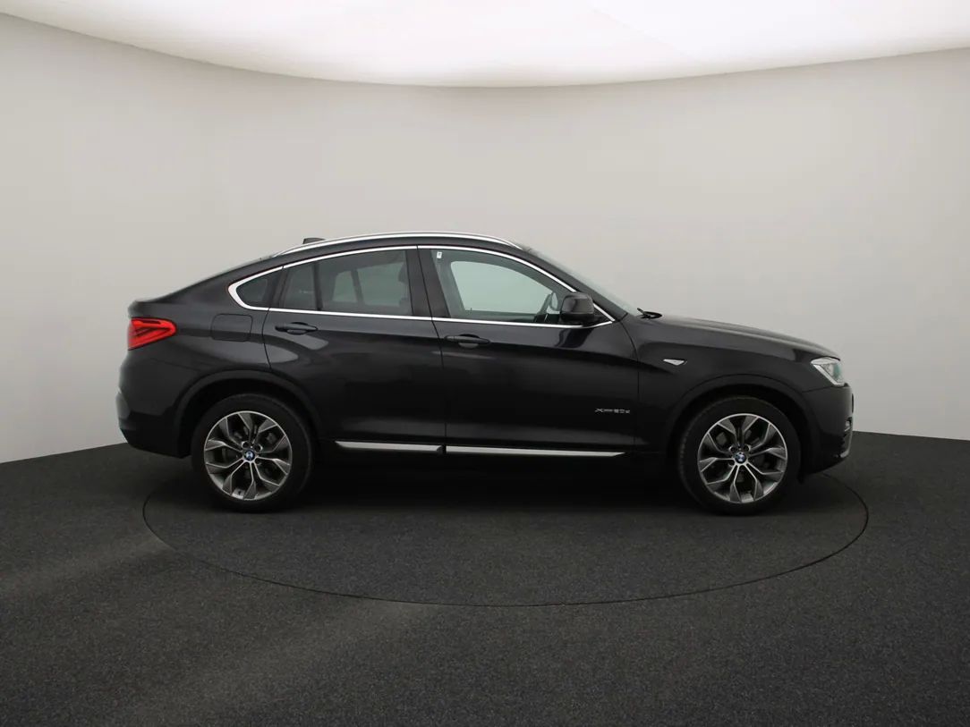 BMW X4 | 8