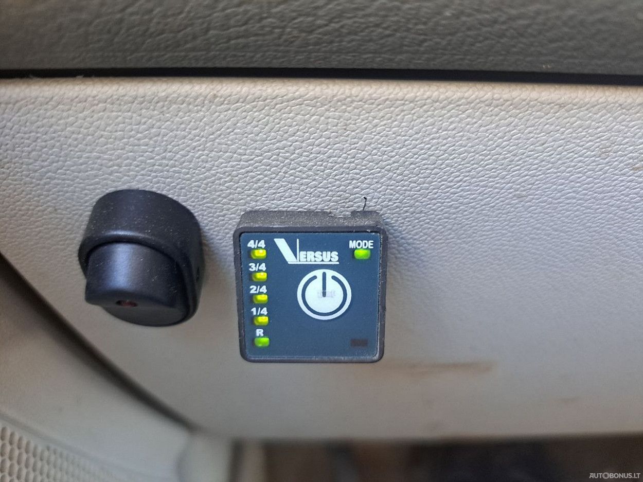 Chrysler Grand Voyager | 8