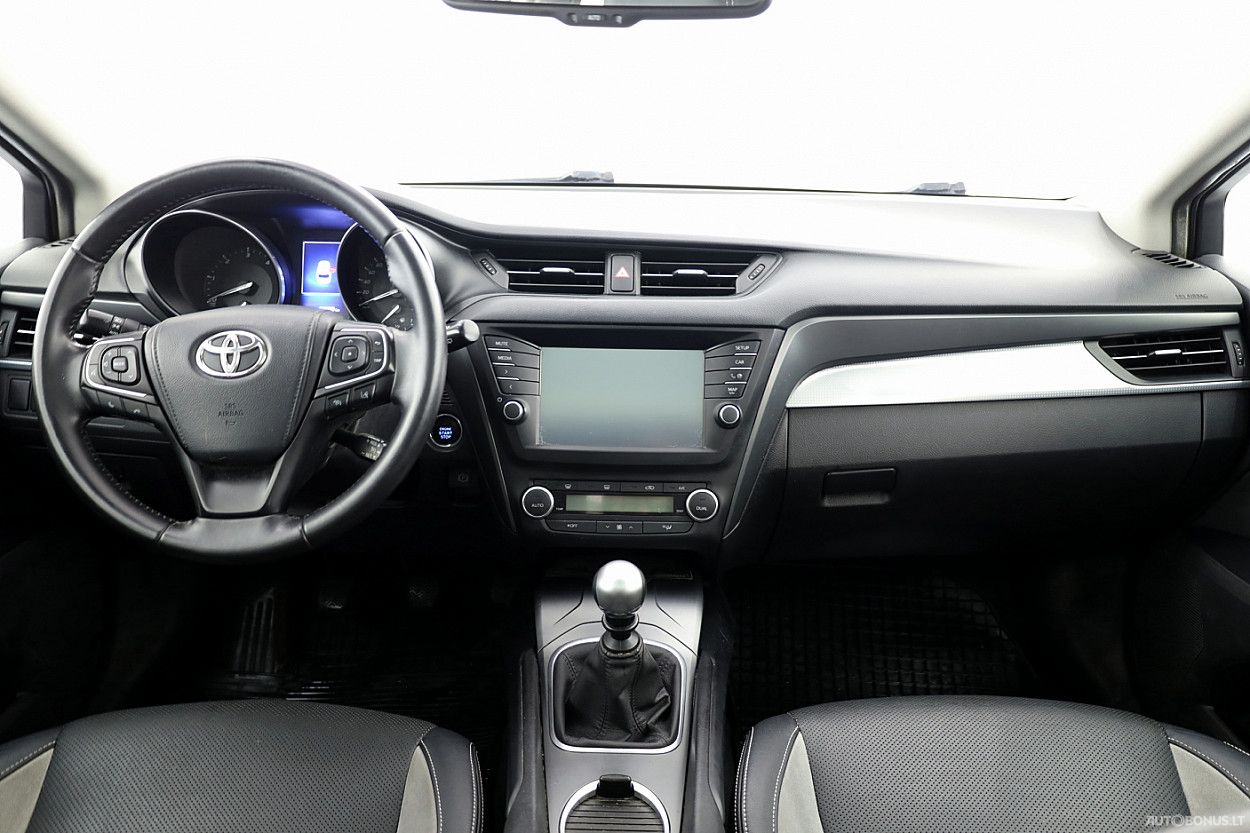 Toyota Avensis | 4