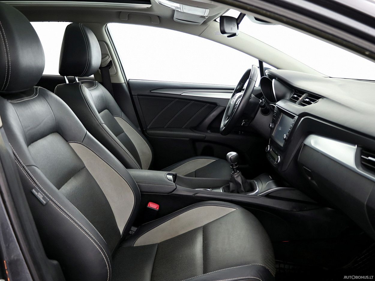 Toyota Avensis | 5
