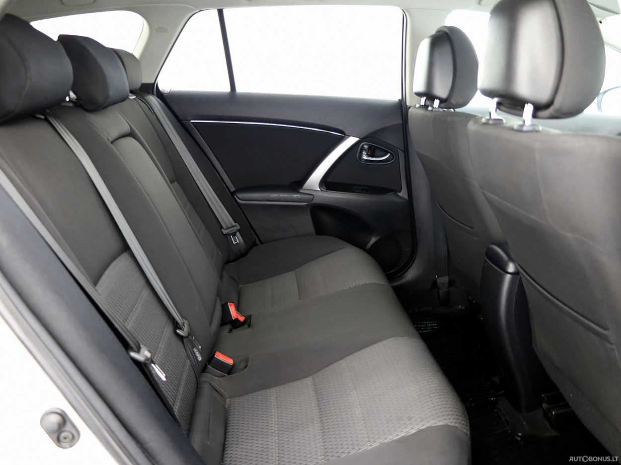 Toyota Avensis | 6