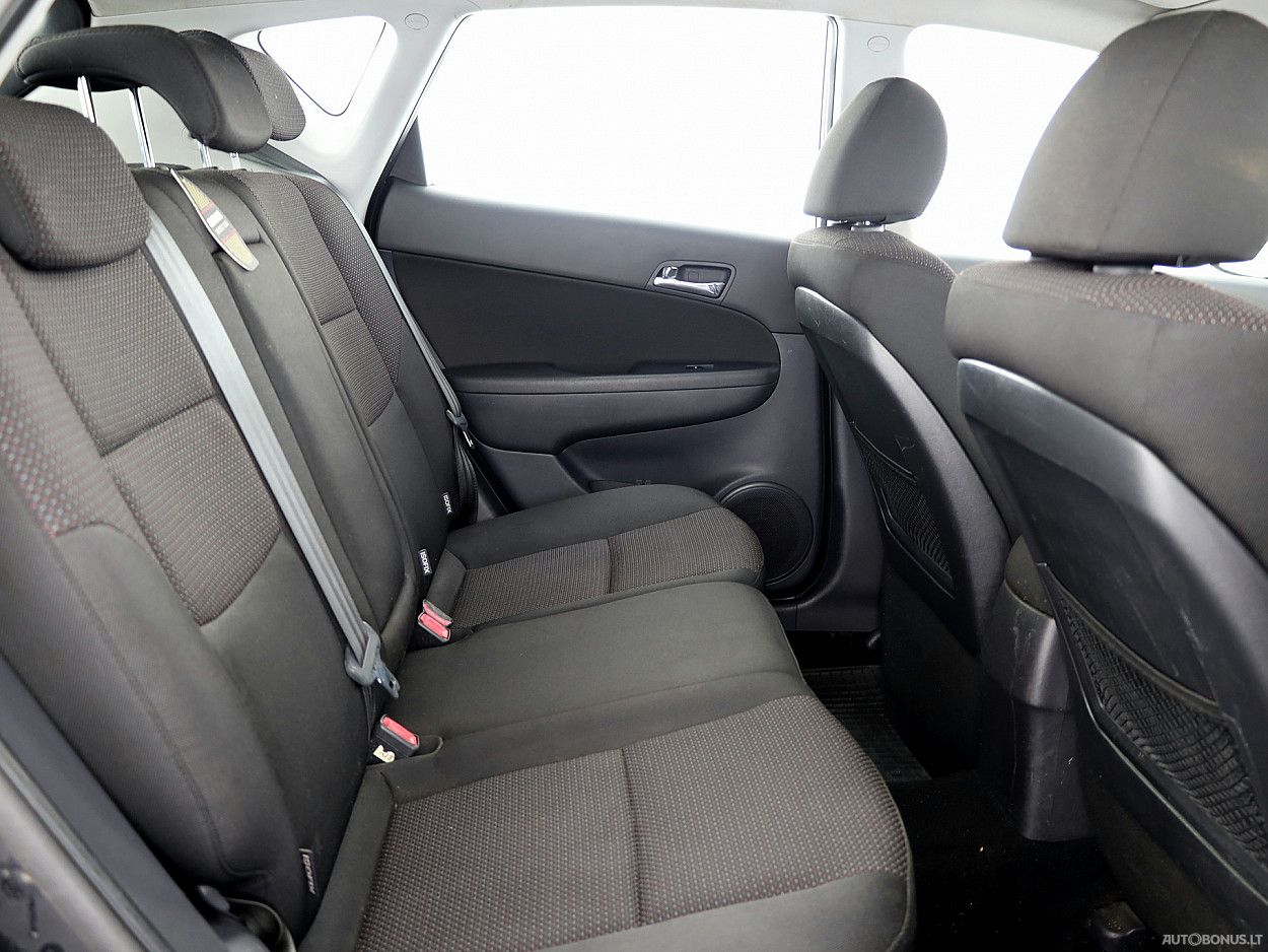 Hyundai i30 | 6