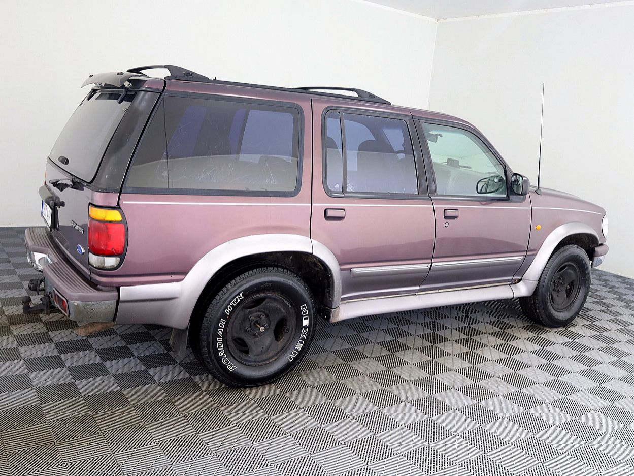 Ford Explorer | 2