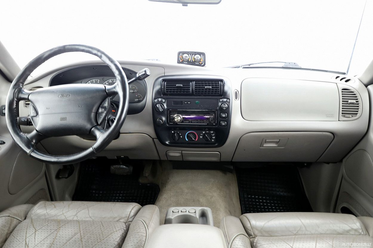 Ford Explorer | 4