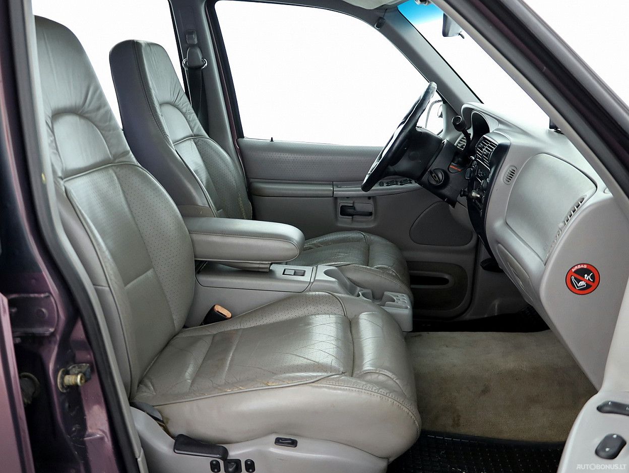 Ford Explorer | 5