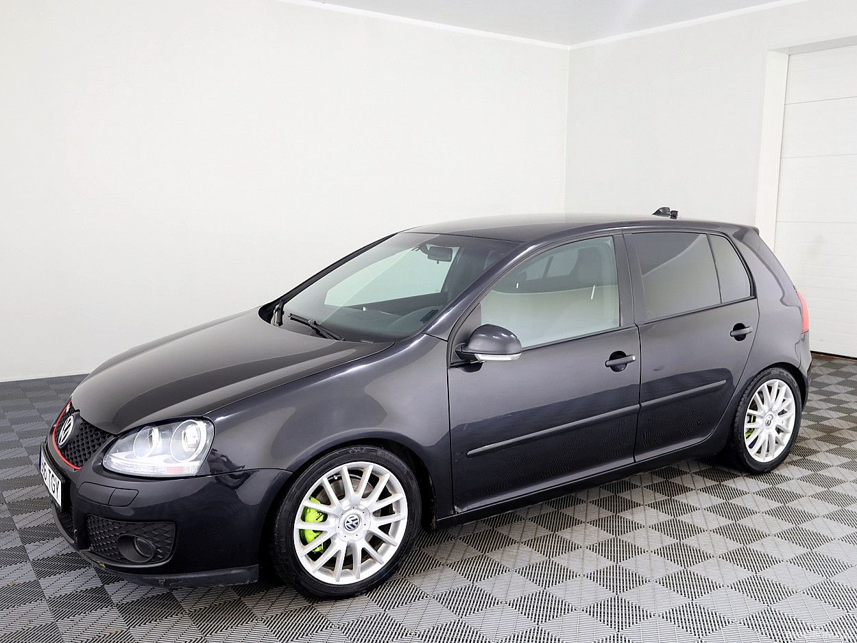 Volkswagen Golf | 1