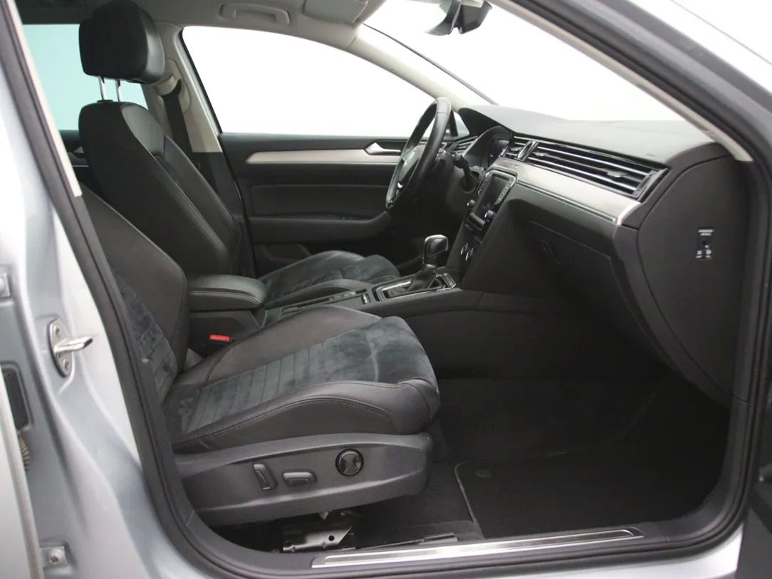 Volkswagen Passat | 13