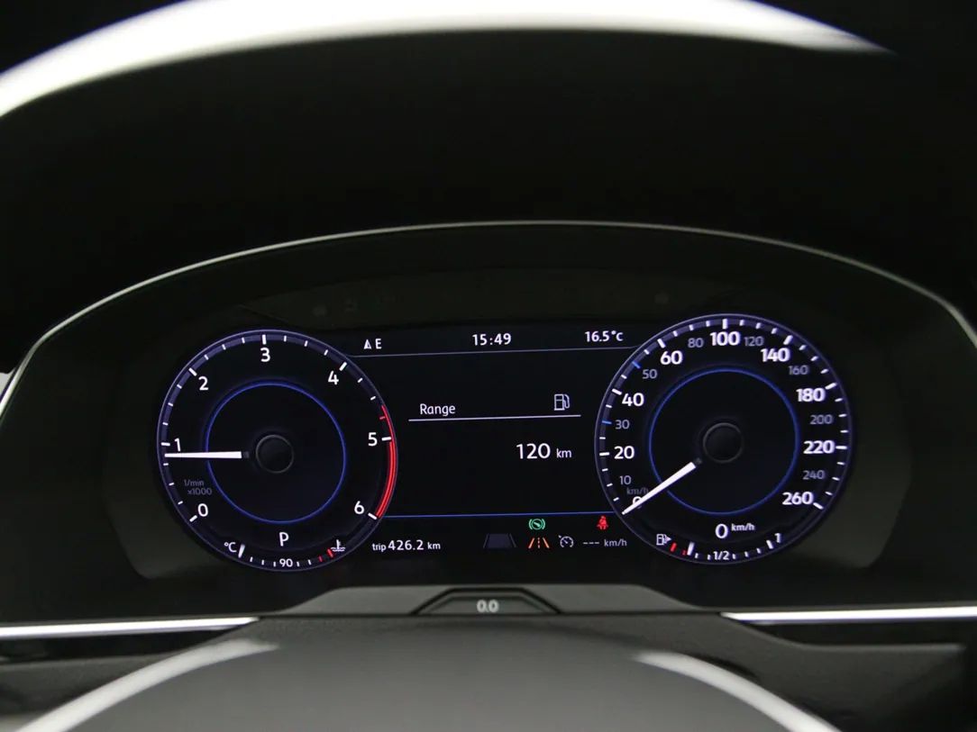 Volkswagen Passat | 18