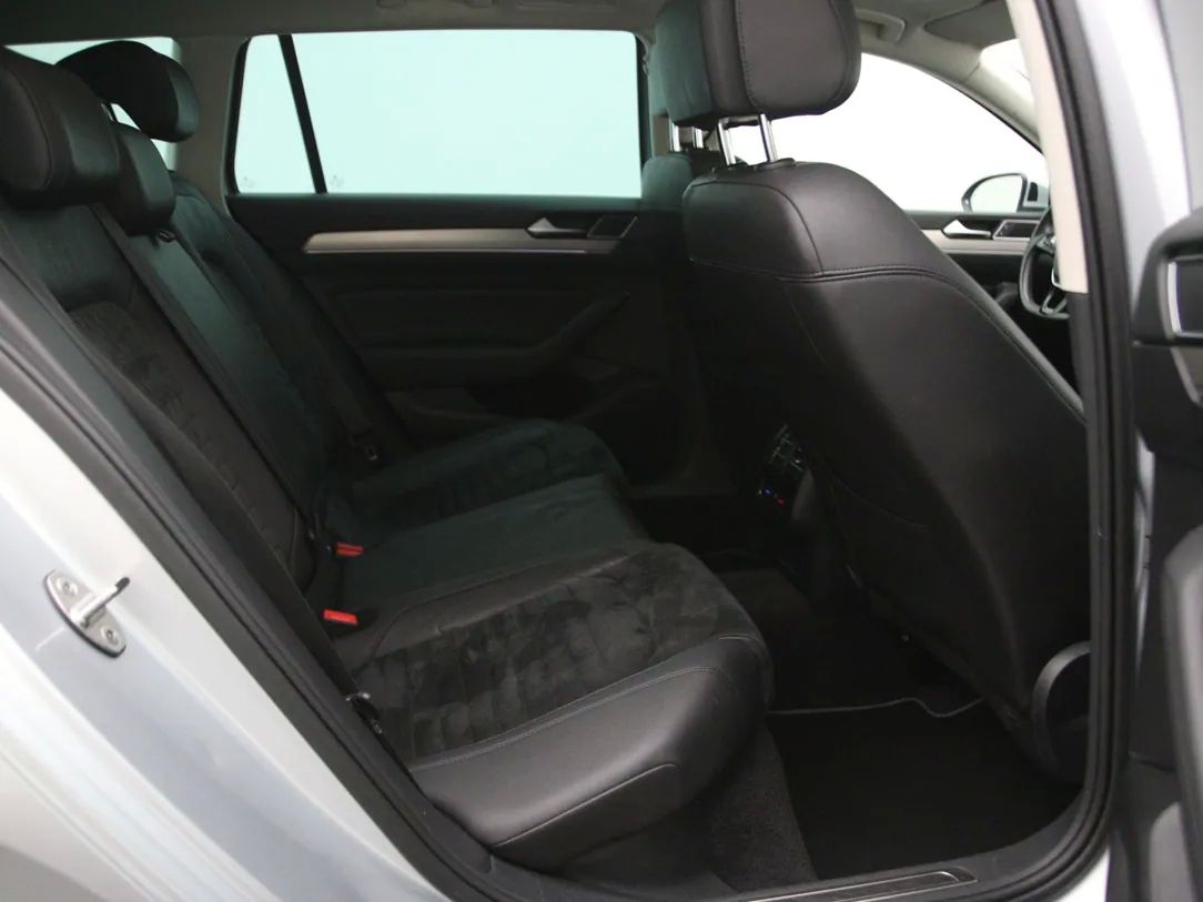 Volkswagen Passat | 14