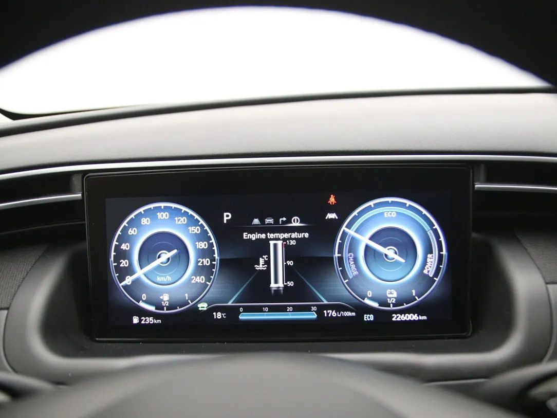Hyundai Tucson | 18