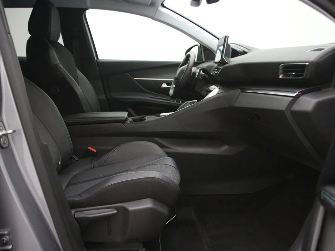 Peugeot 3008 | 13