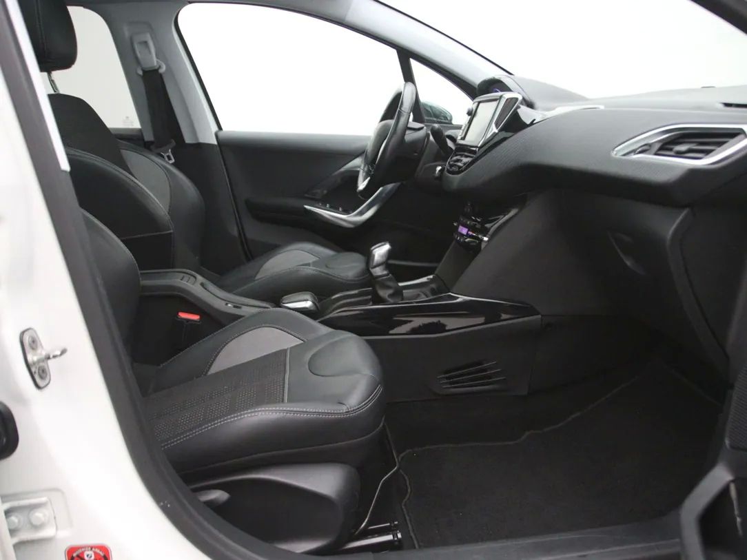Peugeot 2008 | 13