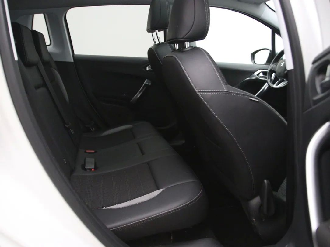 Peugeot 2008 | 14