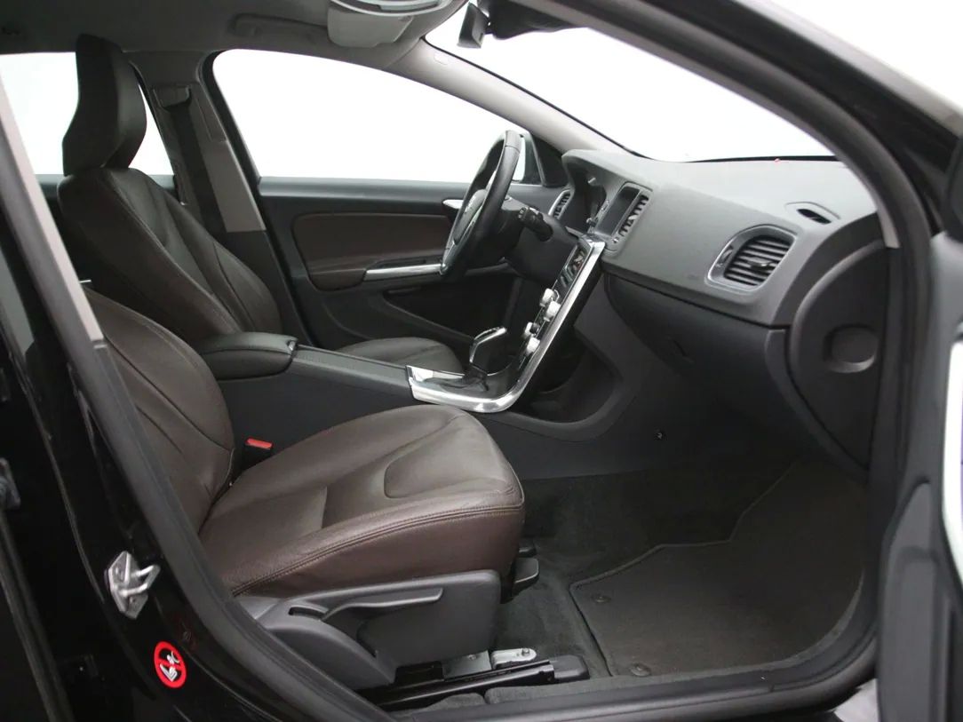 Volvo V60 | 13