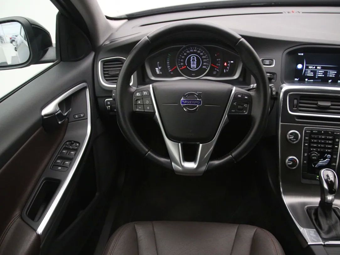 Volvo V60 | 16
