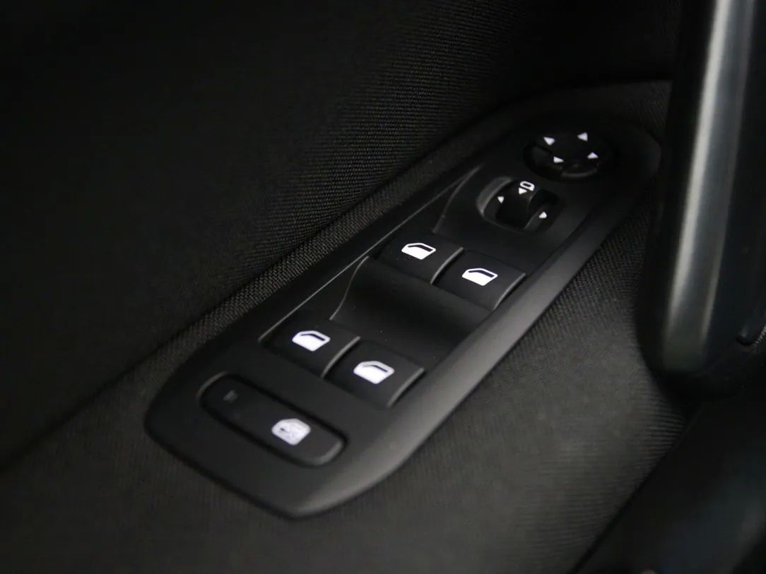 Peugeot 308 | 25