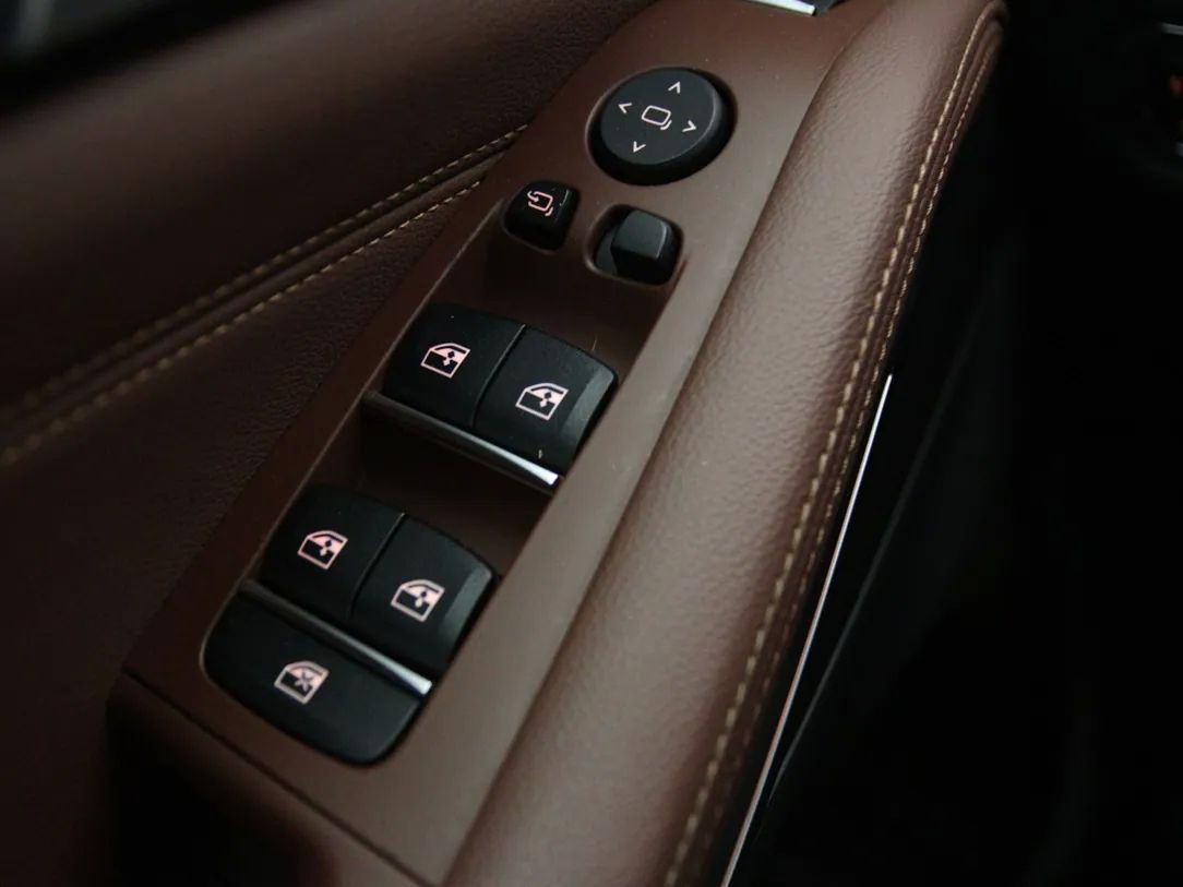 BMW X5 | 24