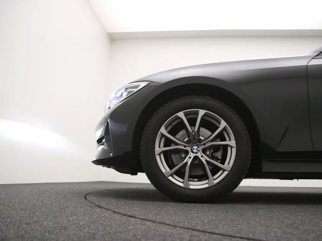 BMW 320 | 24