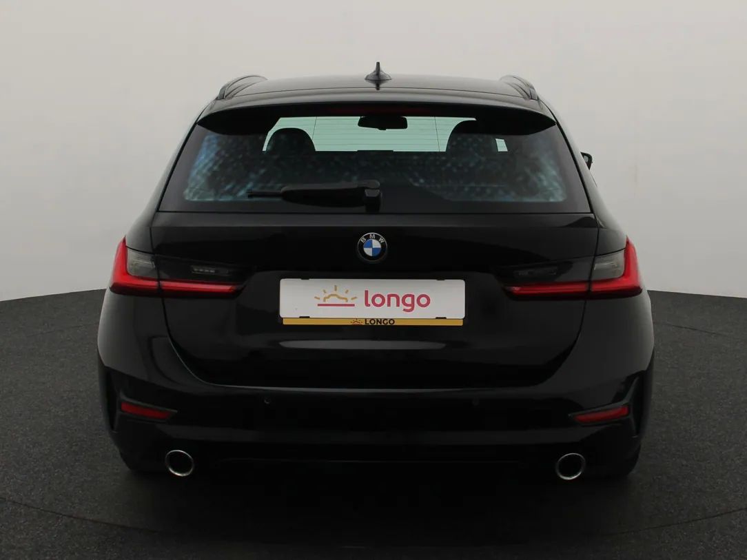 BMW 320 | 4